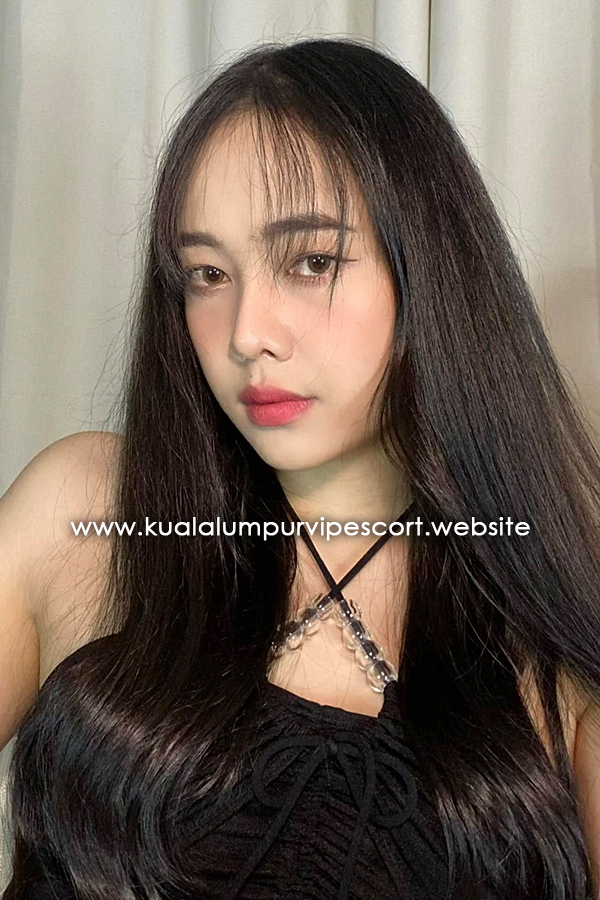Farah, Malay Escort