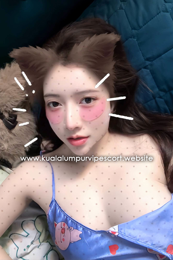 Vivian, Chinese Escort
